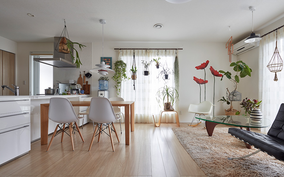 家具や植物が映える、センスを存分に活かせる家。3