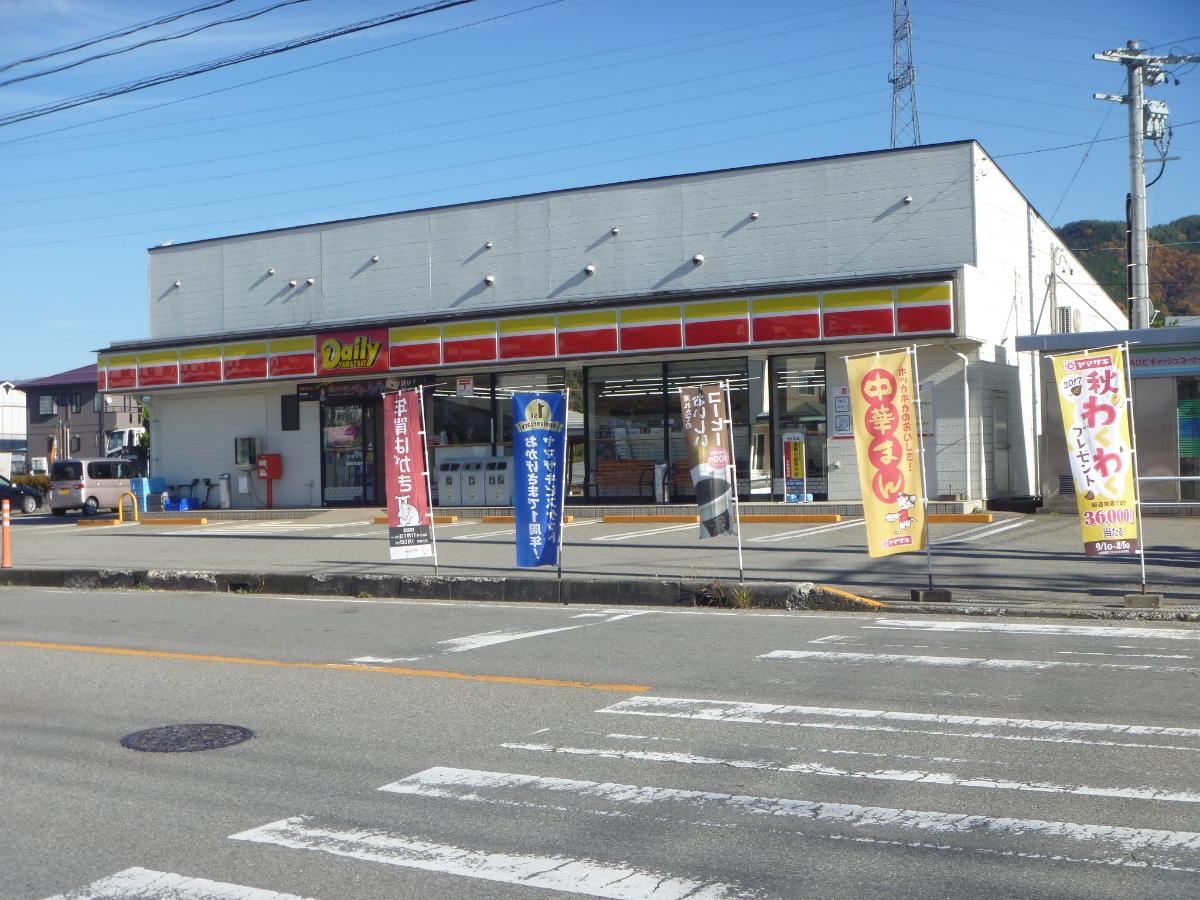 高山市江名子町 土地 デイリーストア　高山江名子店まで約40m　道路向い。手作りパンが魅力のコンビニです♪