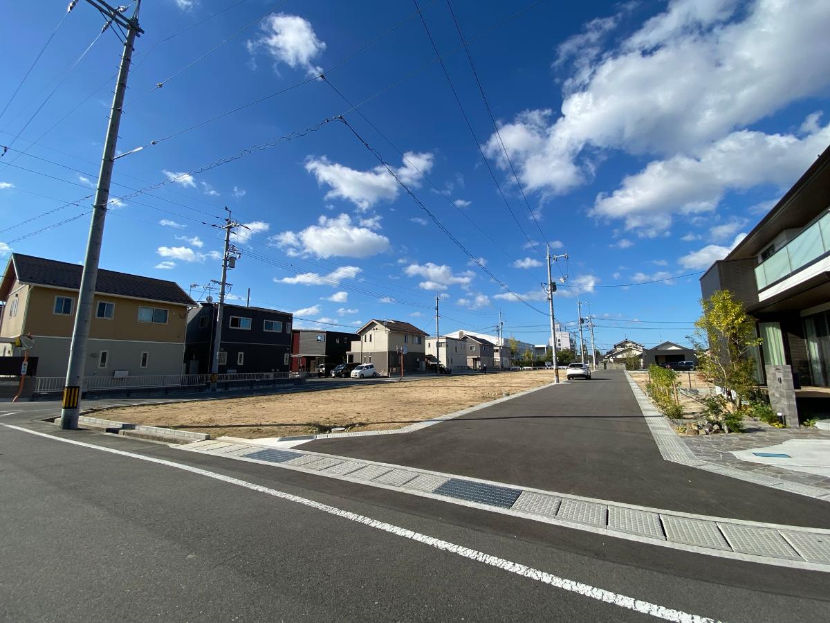 福山市神辺町道上 戸建 敷地全体を北東から撮影。　
