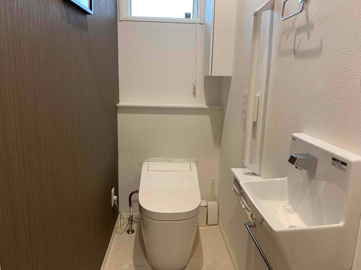 フローレスタ須和間Ⅱ モデルハウス 区画番号No.９ もちろんトイレにも床暖房が通っているのでいつでも快適です。