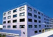 1996年 センタービル（前浜松本社）完成