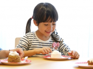 お食事を楽しみながらお施主様へご質問できます。※お食事内容は異なります。