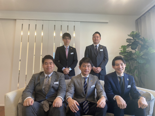 シンプルモダンなデザインと
快適な住環境を追究したスマートハウス。