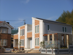 【宿泊体験棟期間限定見学会】60坪4LDKの２階建てi-cube
全館床暖房稼働中！
