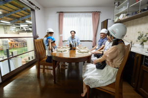 一条工務店は木造の概念を覆す地震と火災に強い構造です。
どうして？を解消する体験会へぜひお越しください♪



