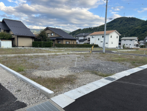 物件の詳細は以下のリンクからご確認いただけます。
<a href=https://www.ichijo.co.jp/land/area/detail/?m_id=QS00025-2024&kbn_value=1>[イイコトテラス屋代]</a>

※商談中など販売を停止している場合はリンクが無効になっている可能性がございます。
詳細は営業担当へご確認ください。