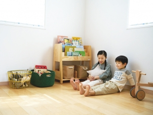 床暖房なので、火元がなく、お子様も安全！ほこりも舞い上がりません。