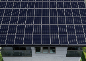 　　【太陽光・蓄電池】
屋根一体型の大容量の太陽光搭載です。電気代・売電額・蓄電池のある暮らしをリアルにお伝えいたします！！