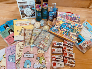 ご来場予約をしていただいたお客様には、いずれかお好きなものをおひとつプレゼント！
今ならすみっコぐらしコラボ『完全オリジナルてのりぬいぐるみ』プレゼント中！
