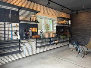 趣味のキャンプ用品やフィッシング道具・自転車も収納できるインナーガレージはいかがですか？
