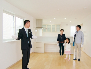 広さや間取りはもちろん、一条の標準仕様もお確かめください。