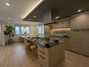 2階ＬＤＫはナチュラルテイストの柔らかい感じを醸しております！