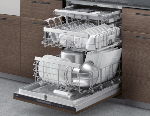 大容量のフロントオープン食洗機を採用しています。