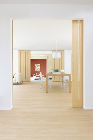 リビングとダイニングが仕切られた間取り