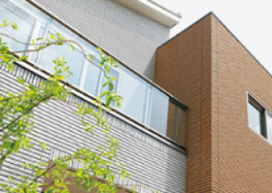 全面タイル張りで、将来にわたってのメンテナンスコストを節約♪