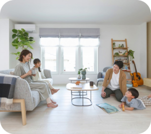 上越の寒い冬に体感していただきたい全館床暖房！
エアコン暖房とは全く違う足先から体の芯までしっかり温まります♪