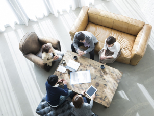 HUGmeは、高い断熱性や快適性など暮らしに直結する一条工務店の住宅性能を備えながら、本体価格1,490万円～（税込1,639万円～）という手の届きやすい価格を実現した住まいです。ムダを省いた合理的な設計により、性能とコストのバランスを追求。ふじと台では、HUGmeの住まいを実際に見学しながら、その性能や考え方を体感できます。これから家づくりを始める方にも、具体的なイメージを持って検討いただけます。