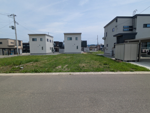 【残り３区画】
買い物に便利な婦気分譲地！
ご家族が笑顔で過ごせる一条工務店の家で、理想の暮らしを実現。