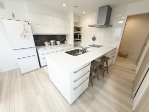 今流行りの回遊動線採用のお家！！