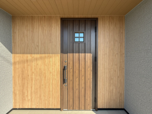 木目をアクセントとして取り入れることで、お客様だけのお家づくりを！