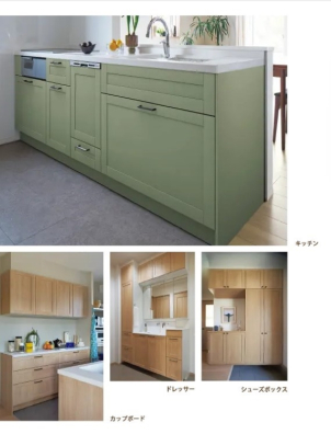 Naturia のために新しく開発された住宅設備「シャーリー・シリーズ」。框扉とブロンズブラックの把手が内装の優しい雰囲気に合います。