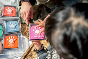 ☆お子様手形アートづくり☆

お子様の思い出にぜひお越しください！

事前予約　or　当日参加も可能になります。

https://www.instagram.com/lokahi.peta?igsh=MWdka2E3dmsxb3VreQ%3D%3D