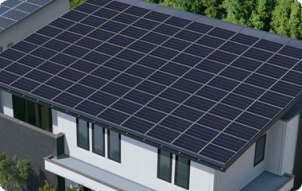 【屋根全体に高出力パネルを搭載する大容量太陽光発電】
一条オリジナルの太陽光パネルは、業界最高水準の高出力。さらに、屋根一体型で隙間なく敷き詰められるため、大容量搭載が可能です。自社グループ工場で生産しているため、一般的な市場価格よりもリーズナブルに導入できるのも大きな魅力です。