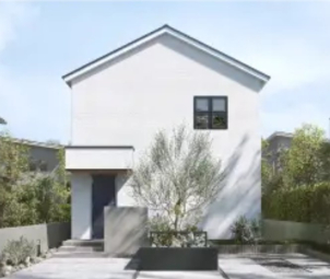 白を基調に、色やデザインで自分らしく。