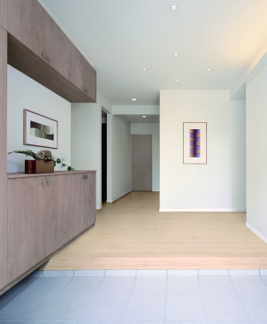 通り抜けができるシューズクローク！