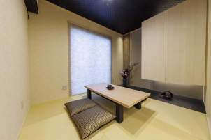 【GRAND SMART】一年中快適な室内環境、そして万一の災害でも家族を守る強靭さ。「グラン・スマート」は一条が誇る業界最高クラスの性能と、優雅なデザインを兼ね備えています。