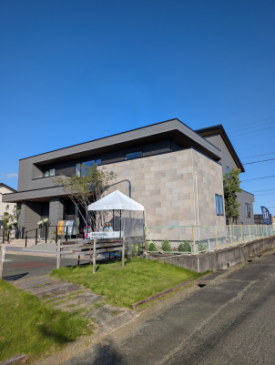 ご来場の際は、こちらの豊橋北展示場にお越しください。