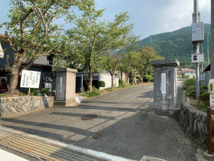 寒川小学校まで徒歩11分、寒川保育園まで徒歩12分となっております！
