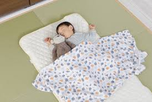 大人気の全館床暖房は、ホコリも巻き上げずお子さんにも優しいお家です。