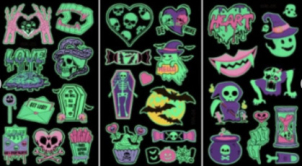 お立ち寄りいただいた方に光るハロウィンシールをプレゼント♪