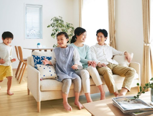 全館床暖房で、エアコンがなくても暖かいです！