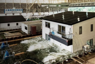 実物大の住宅で行う耐水害実験にて、世界初の耐水害住宅を開発いたしました！