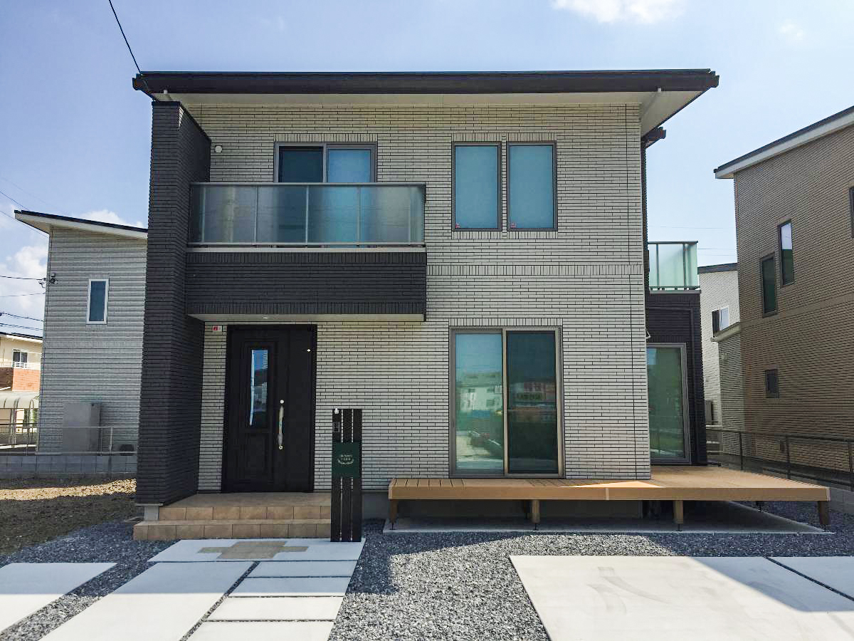 滋賀県の土地 建売 分譲住宅一覧 見学予約する 性能を追求する住宅メーカー 一条工務店