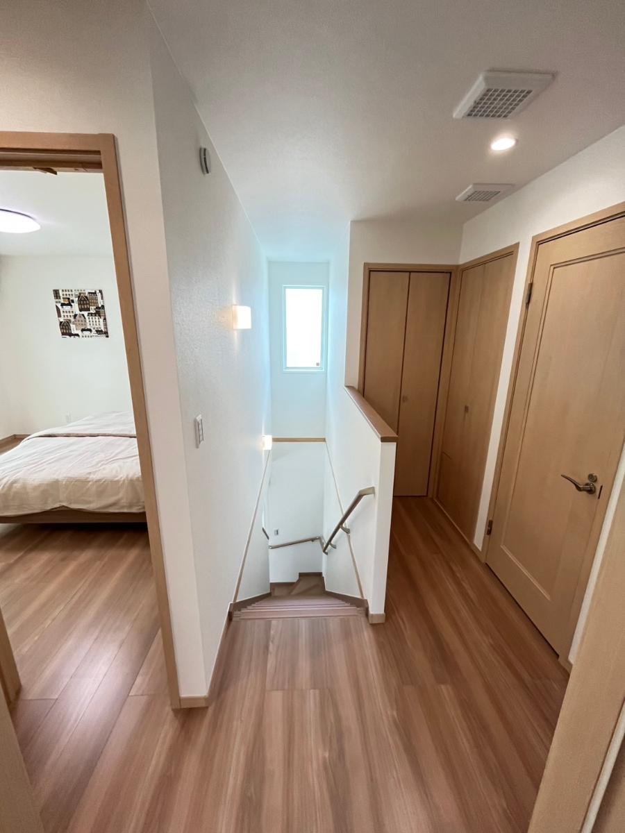 鶴ヶ島市脚折宿泊棟 モデルハウス 区画番号No.1 ２階ホール