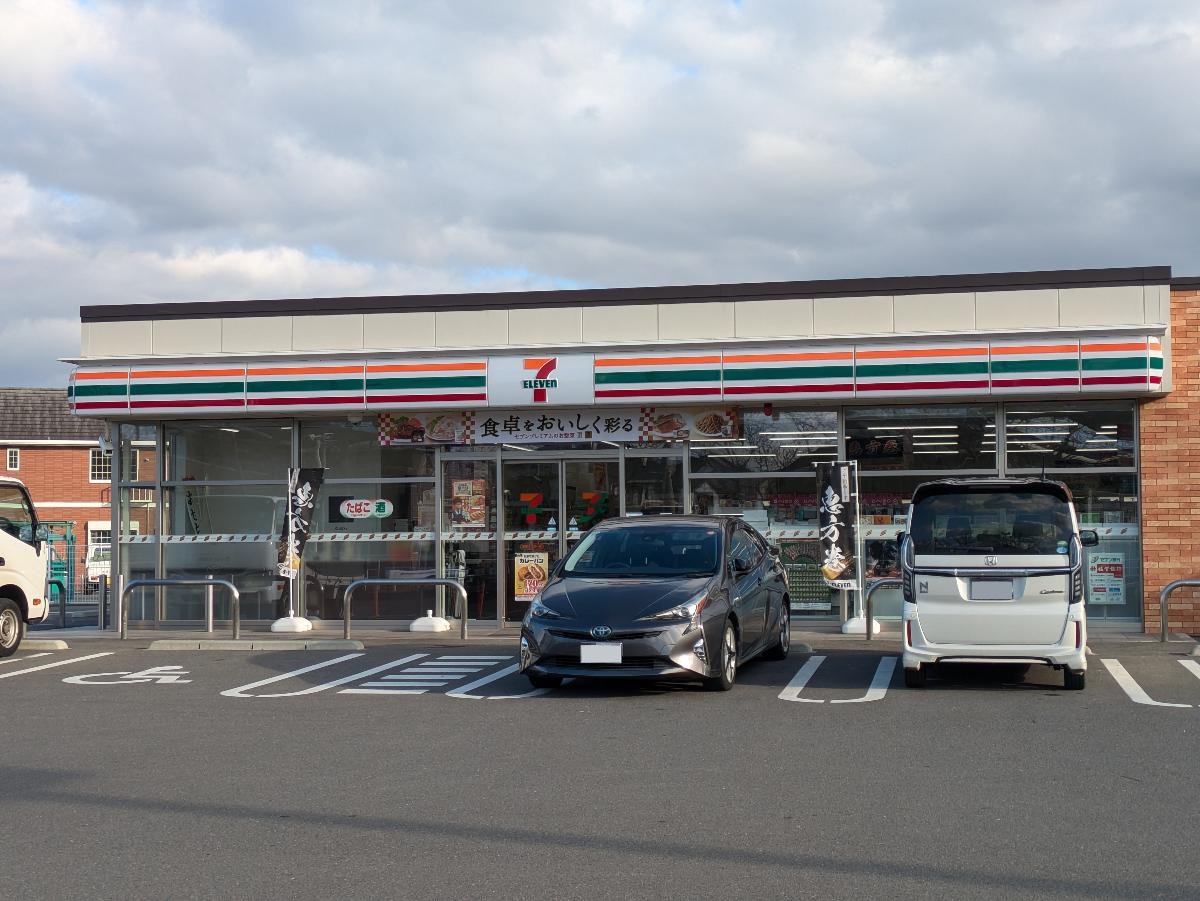 セブン-イレブン唐津インター店まで約530m～640m（徒歩7分～8分）　24時間営業で徒歩圏内にあるため、ちょっとしたお買い物に便利です！