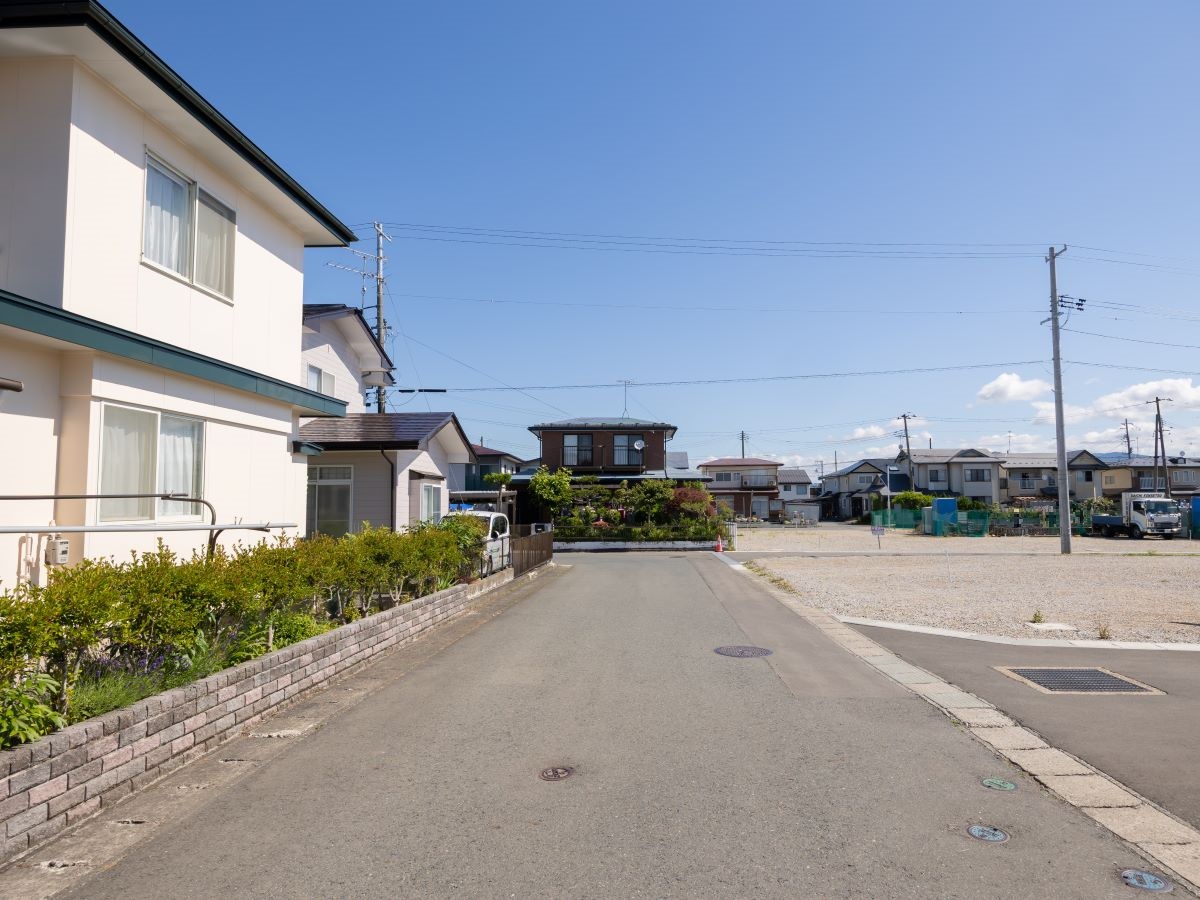 区画8北西道路　落ち着いた雰囲気の分譲地です！　