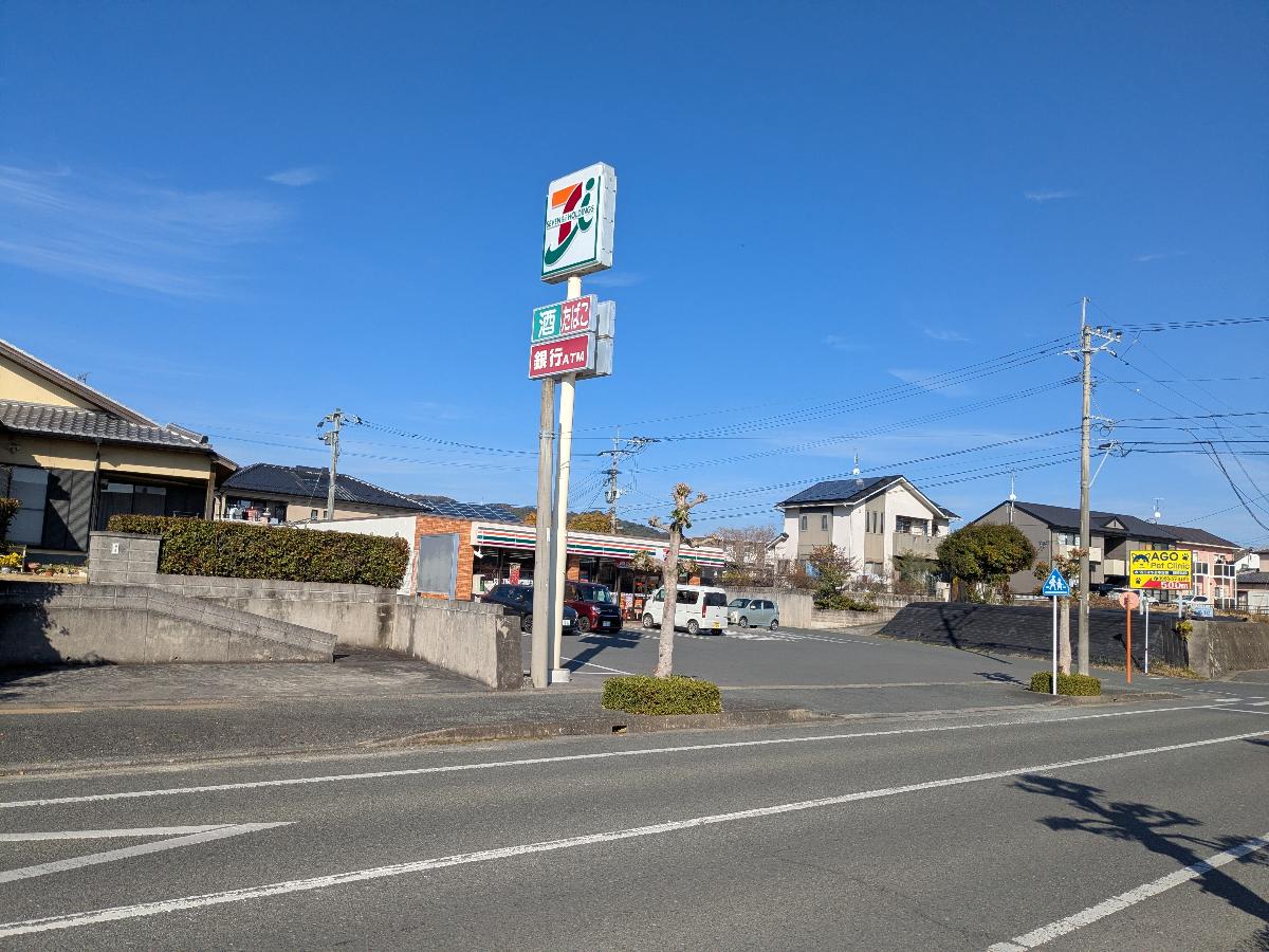 セブン-イレブン玉名山田店まで約750m（徒歩10分）　最寄りのコンビニです。