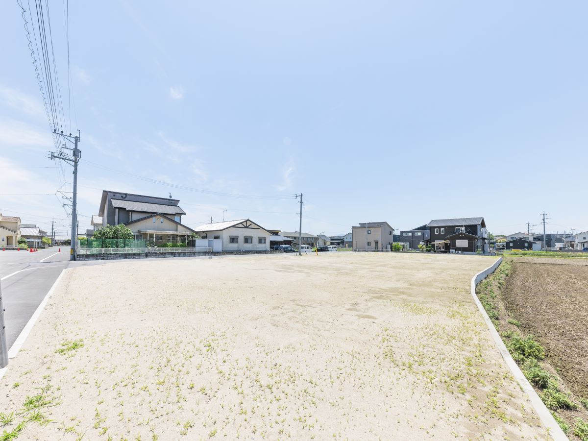 日々の便利さと静かな環境が調和する街並み！(区画4付近 北東側から西に向かって撮影)　