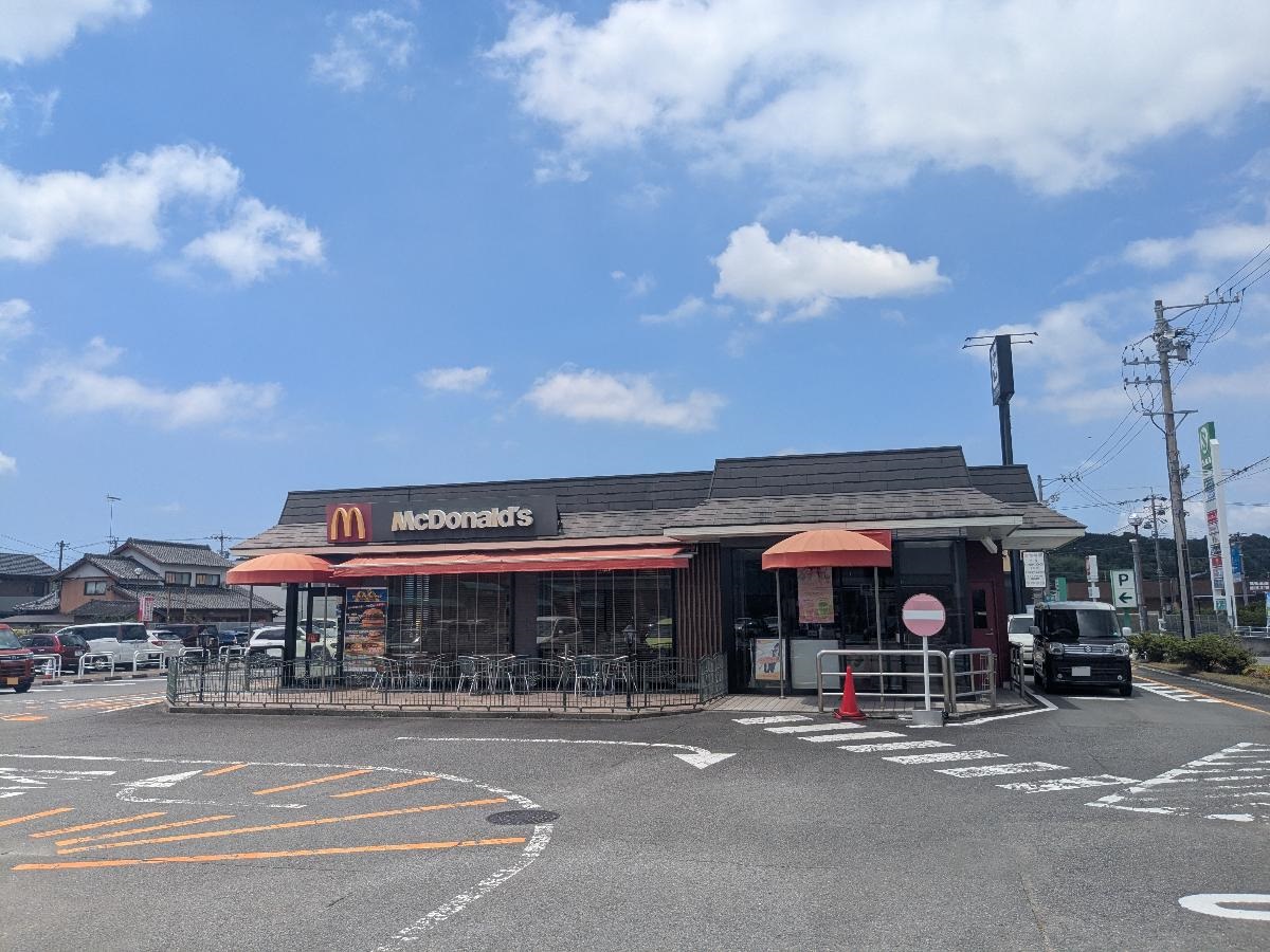 マクドナルド 掛川Sプラザ店まで約1.2km（徒歩15分／車で約3分）　忙しい日のテイクアウトや、休日のおやつタイム、ちょっとした作業の合間にも気軽に立ち寄れます。