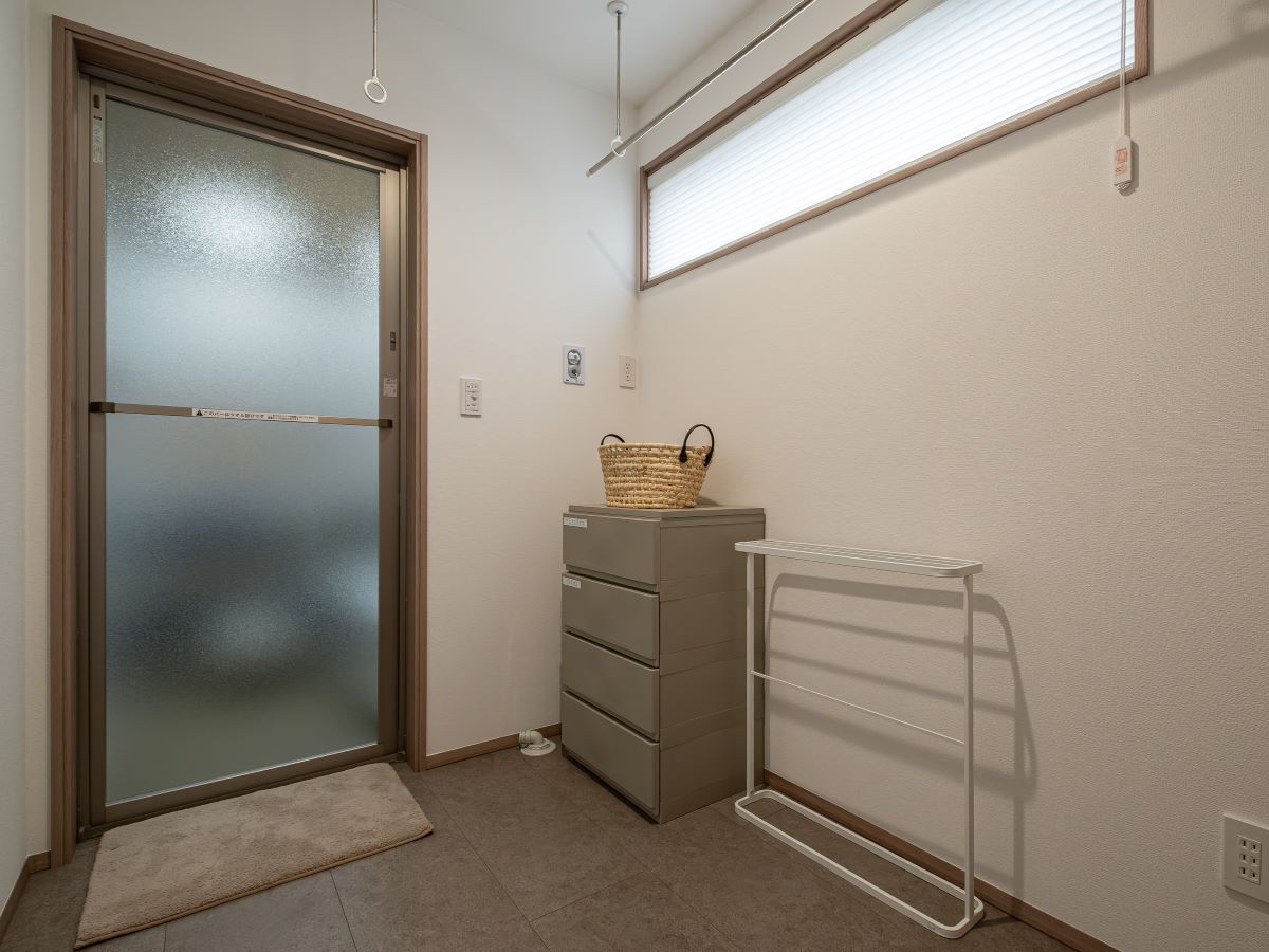 イイコトテラス舞々木町 モデルハウス 区画番号No.3 脱衣所にも床暖房が付いています。冬場も安心です！