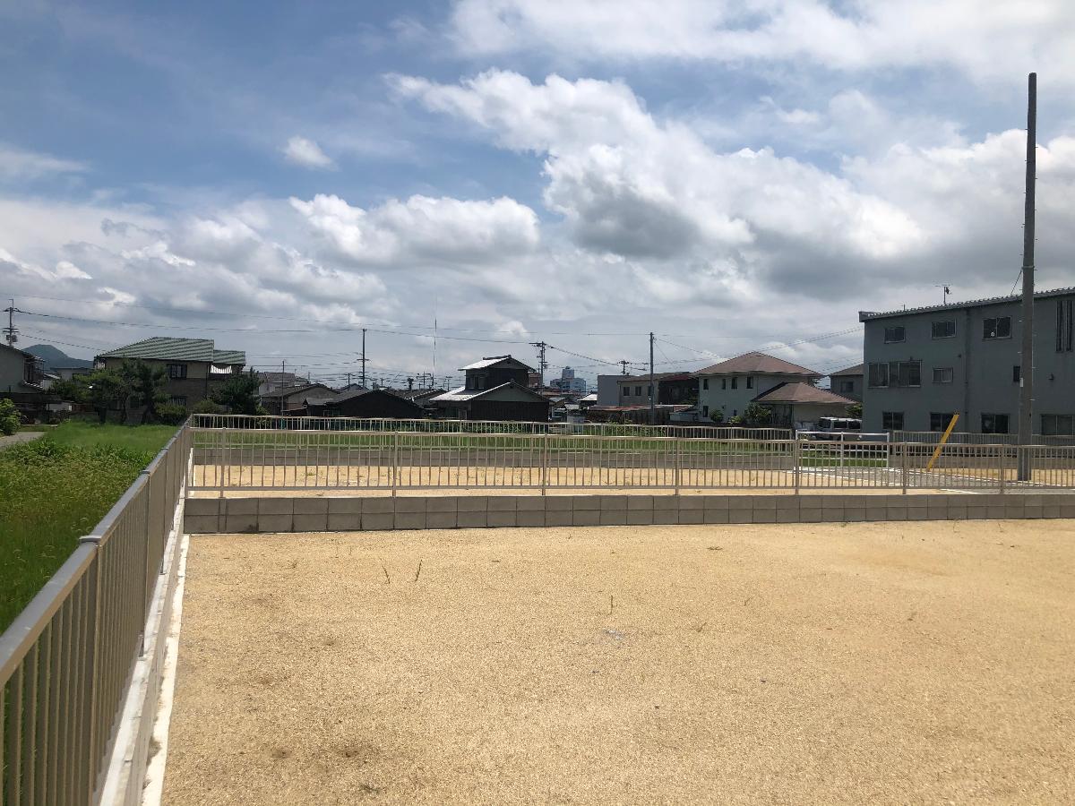 高松市木太町今村上所分譲地１ 土地 区画12より東に向かって撮影　