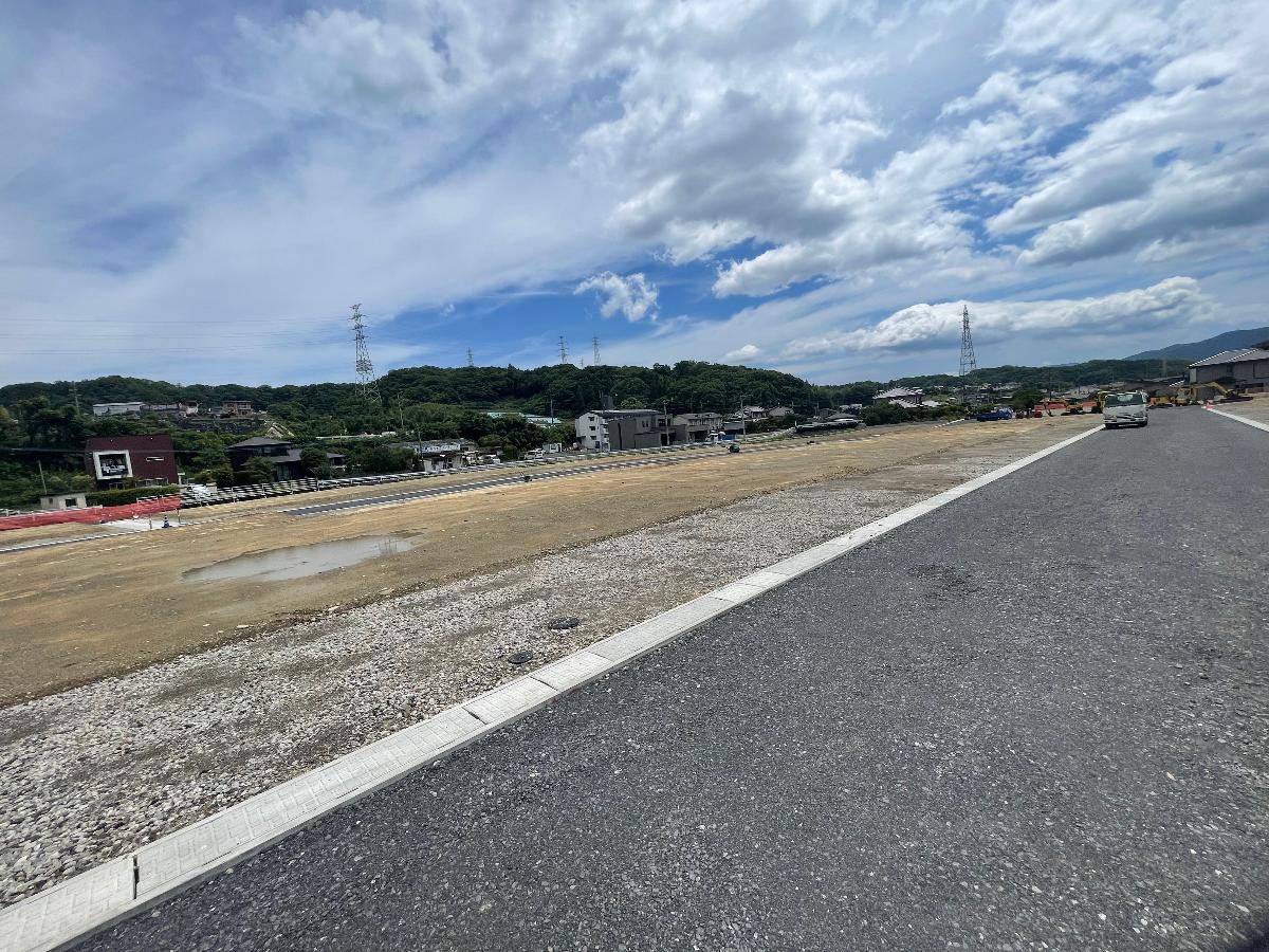 日当たりや現地の様子を実際に確かめませんか？ご見学予約、お待ちしております！　