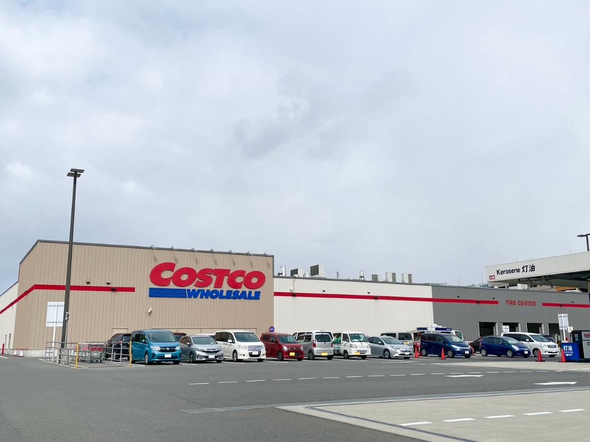 コストコホールセール 和泉倉庫店まで約2km～2.3km（車で約9分～約10分）　会員制倉庫店で、食料品のまとめ買いに最適です。ららぽーと和泉と徒歩で行き来ができる場所にあります。