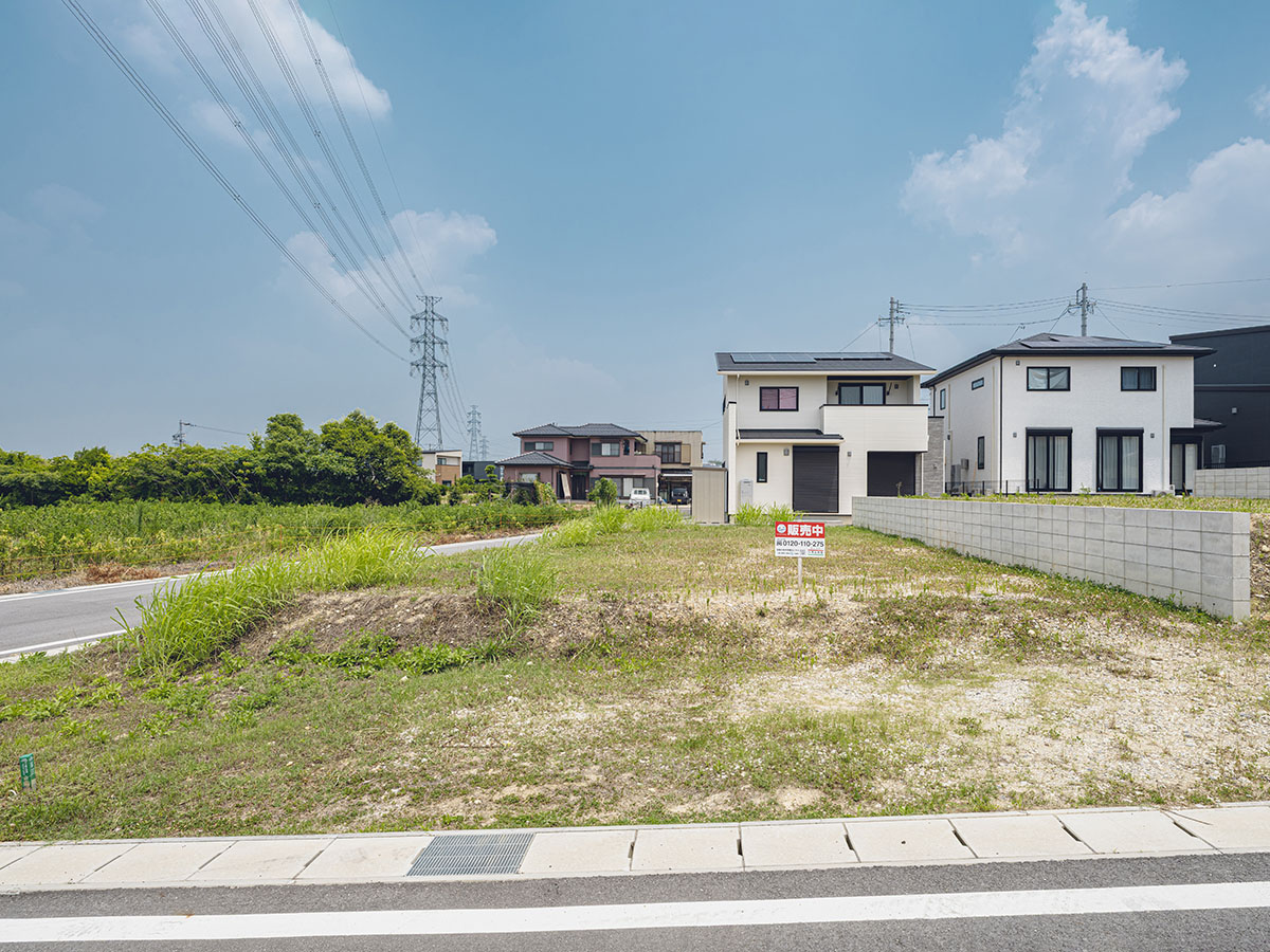 みよし市莇生町分譲地