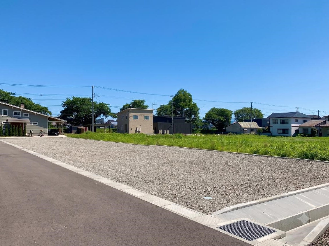 区画K　スーパーなどの商業施設も身近で毎日の家事もラクラク！　