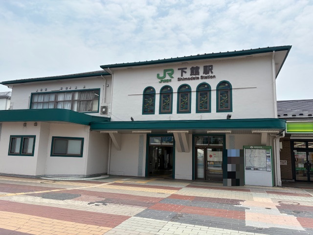 JR下館駅まで約2.1km（車で約7分）　JR水戸線の主要となる駅です